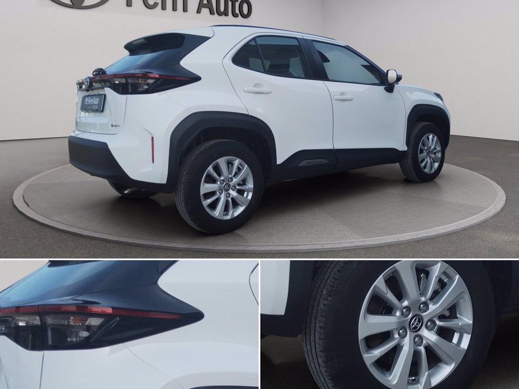 TOYOTA Yaris cross 1.5h active fwd 115cv e-cvt del 2025