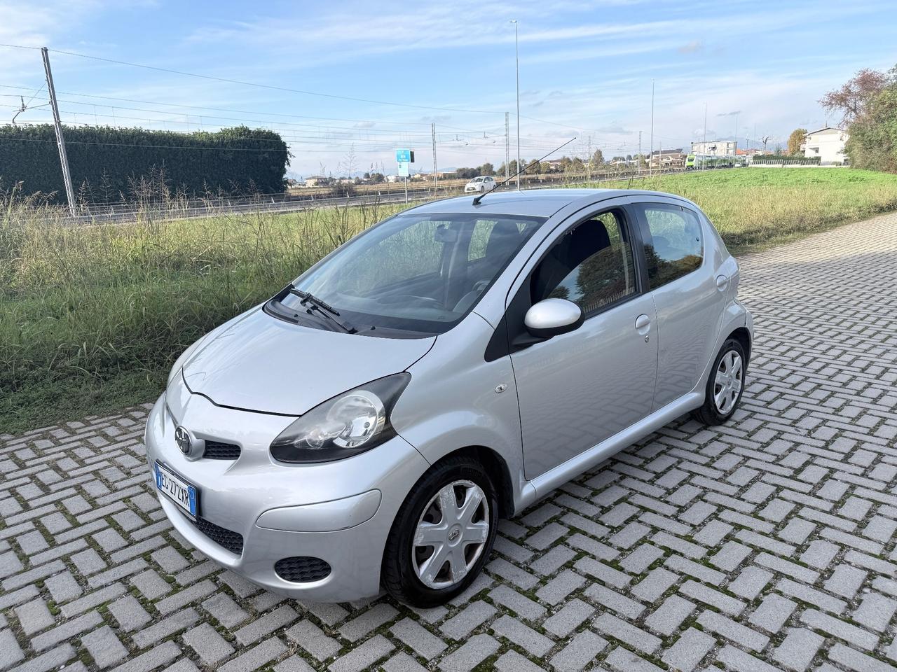 Toyota Aygo 1.0 12V VVT-i 5 porte Now Connect