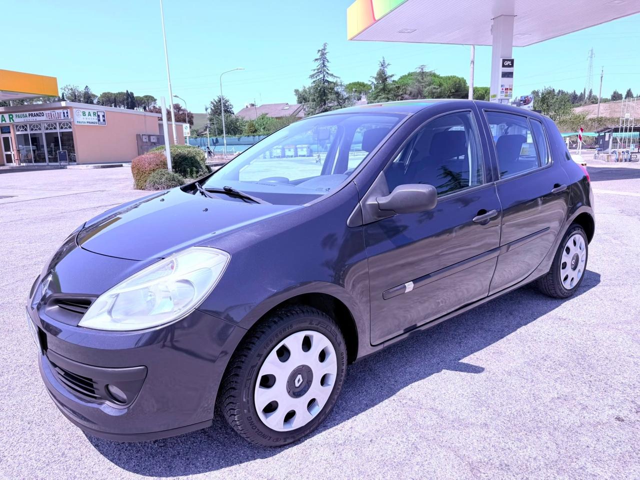 Renault Clio 1.2 benzina 5 porte Ok neopatentati