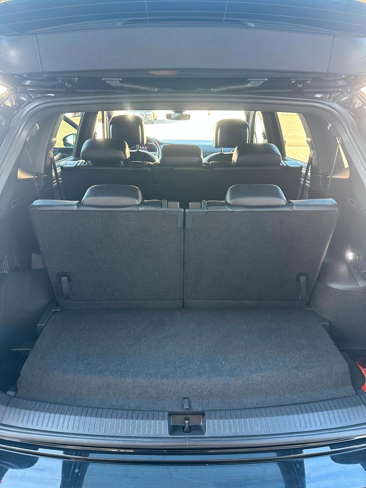 Volkswagen Tiguan Allspace 2.0 TDI SCR DSG 4MOTION R-Line 7POSTI 200CV