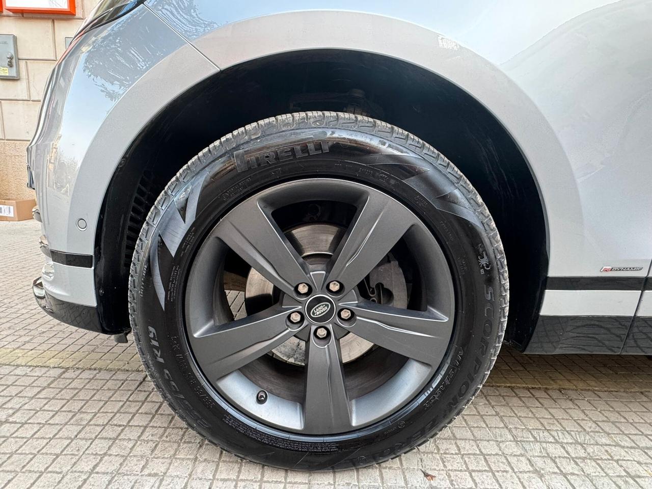 Land Rover Range Velar 2.0D I4 240 CV R-Dynamic HSE