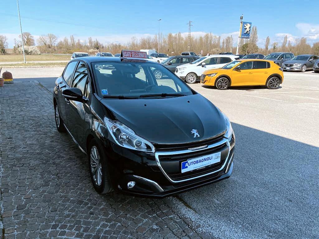 Peugeot 208 ACTIVE PureTech 82 5 p. NEOPATENTATI