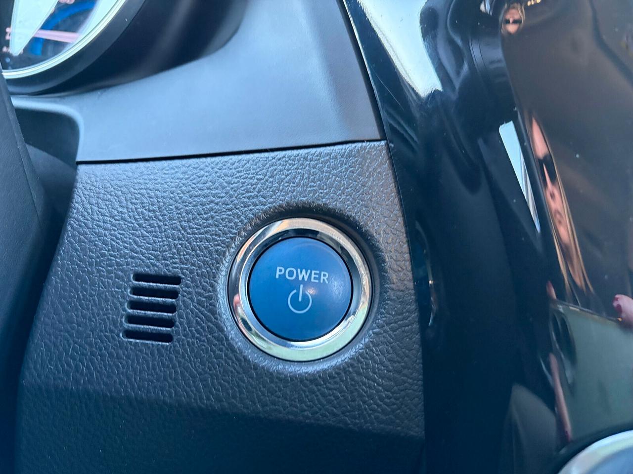 Toyota Auris 1.8 Hybrid Style