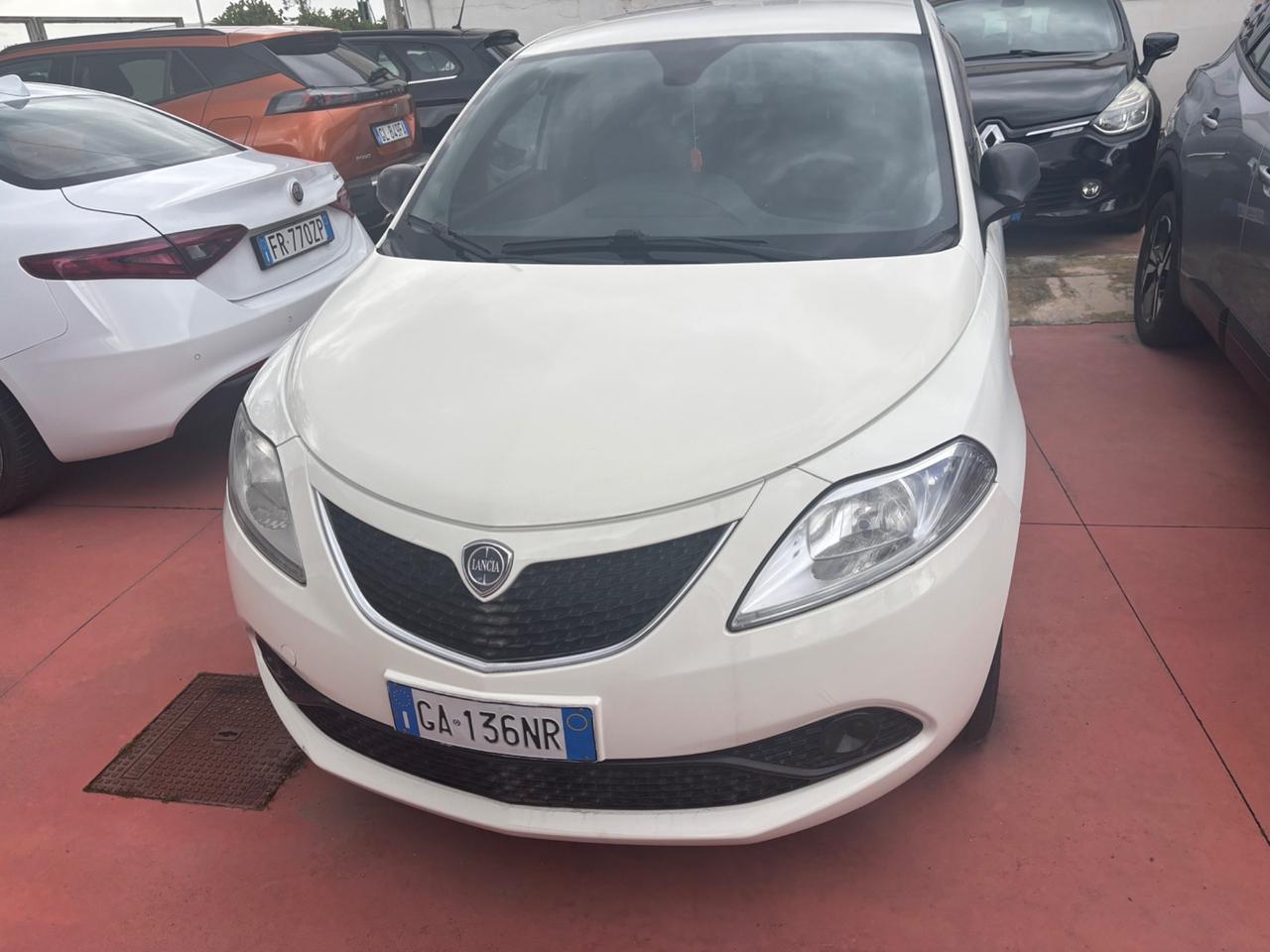 Lancia Ypsilon 1.2 69 CV 5 porte S&S Elefantino Blu