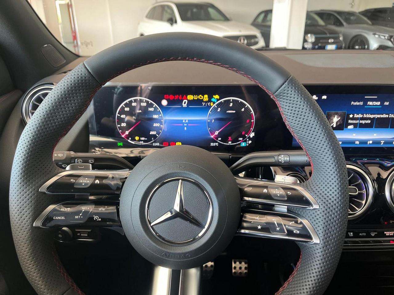 Mercedes-Benz GLA 200 d automatic