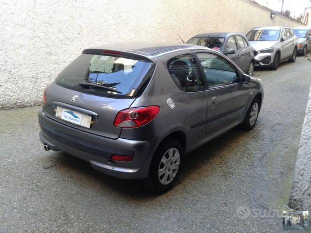 PEUGEOT - 206 - 1.1 60CV 5p. Trendy