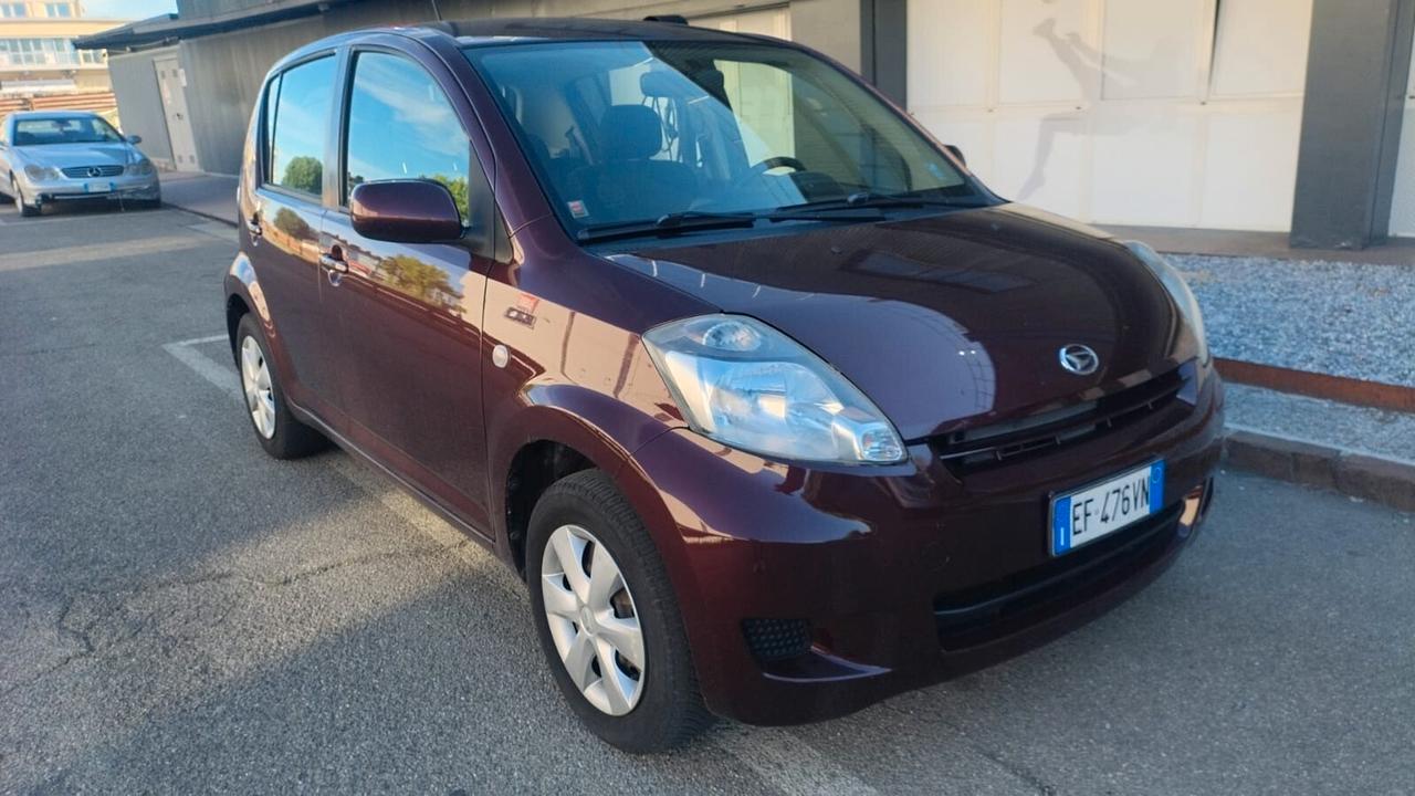 Daihatsu Sirion 1.0 Sho Green Powered