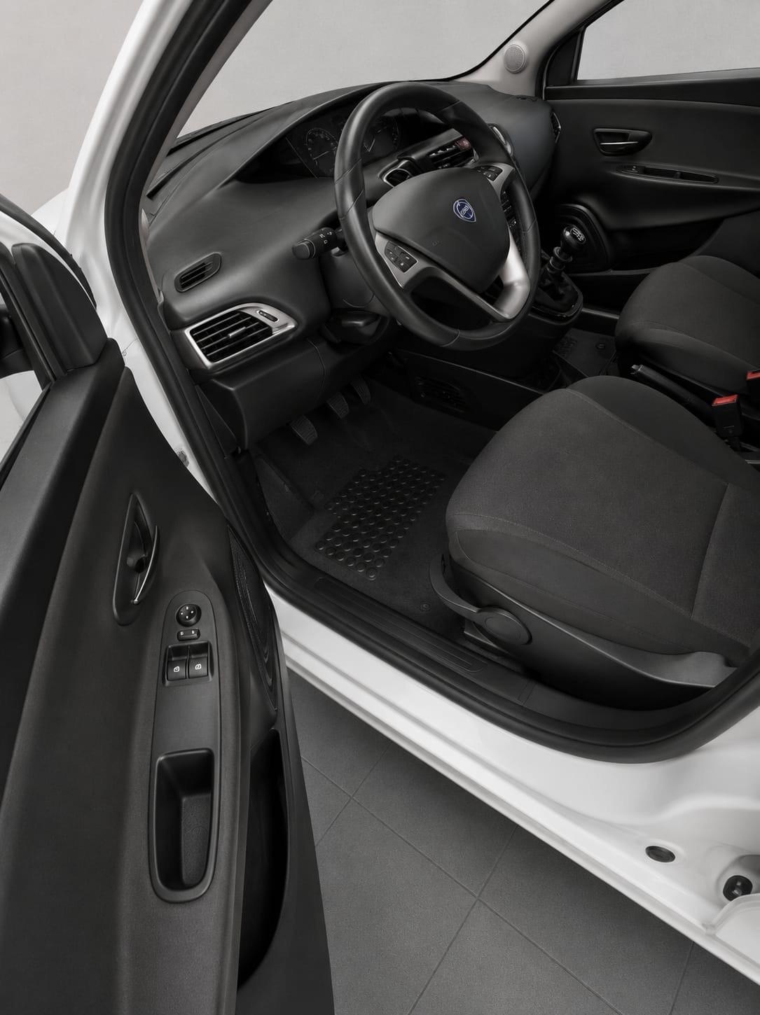 Lancia Ypsilon 1.0 FireFly 5 porte S&S Hybrid Ecochic Gold