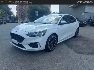 Ford Focus ST LINE