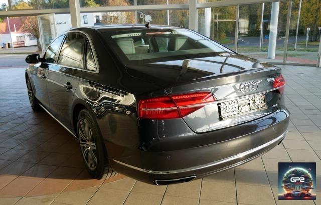 AUDI - A8