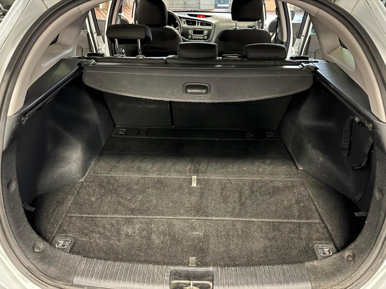 Kia Ceed cee'd 1.4 CVVT SW Cool - UNICO PROPRIETARIO