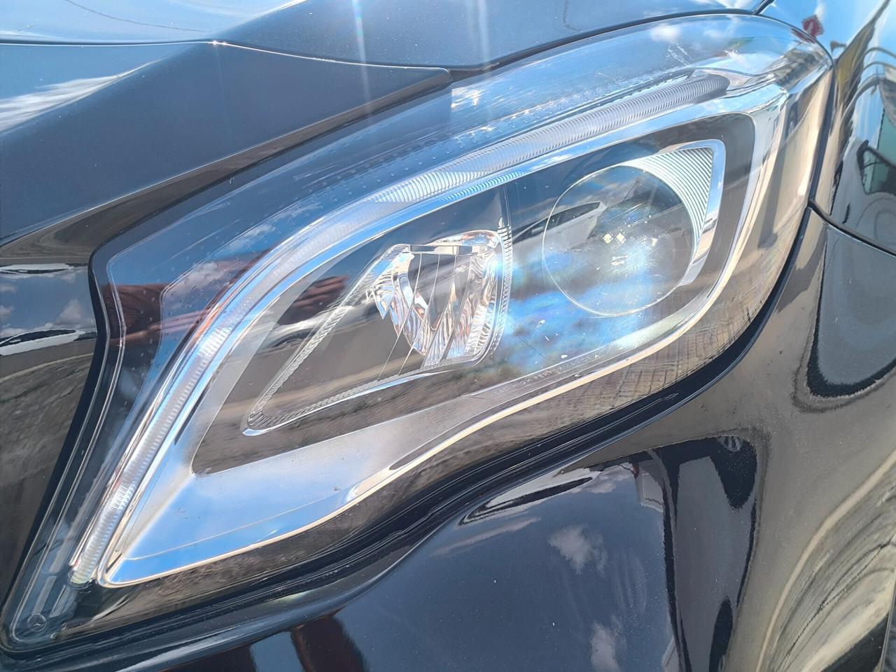 MERCEDES GLA 180 CDI PREMIUM LED/NAVI