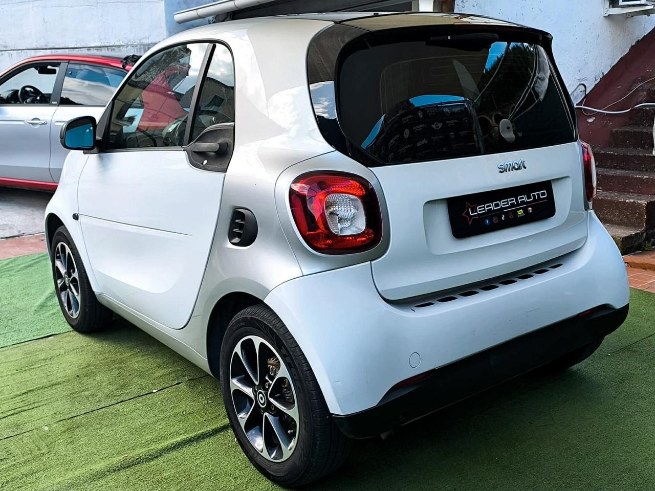 Smart ForTwo 1.0 71 cv - Cambio Automatico Block Shaft