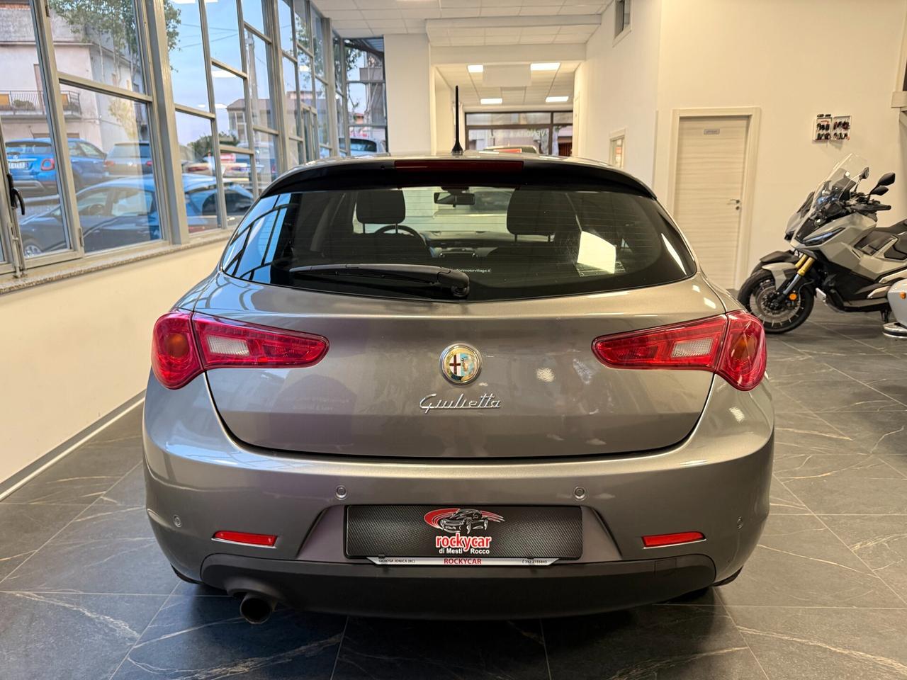 Alfa Romeo Giulietta 1.6 JTDm-2 105 CV Distinctive