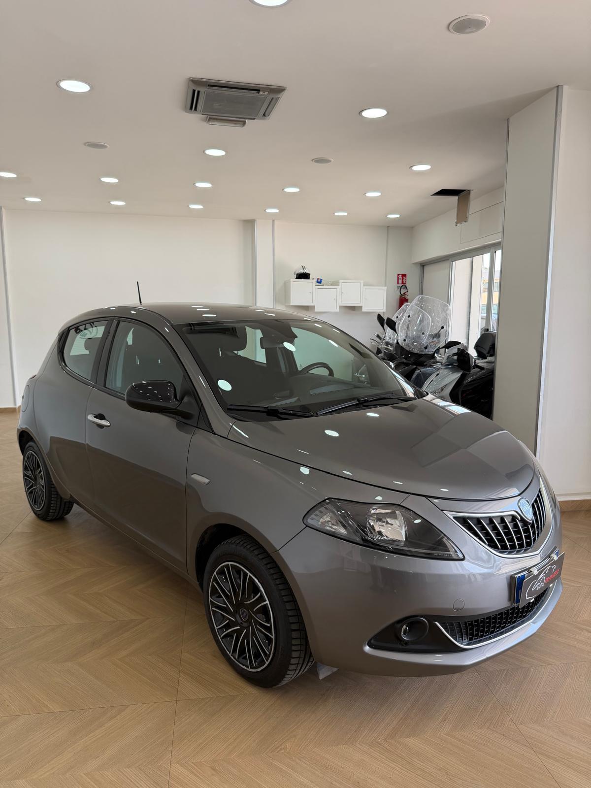 Lancia Ypsilon 1.0 FireFly 5 porte S&S Hybrid