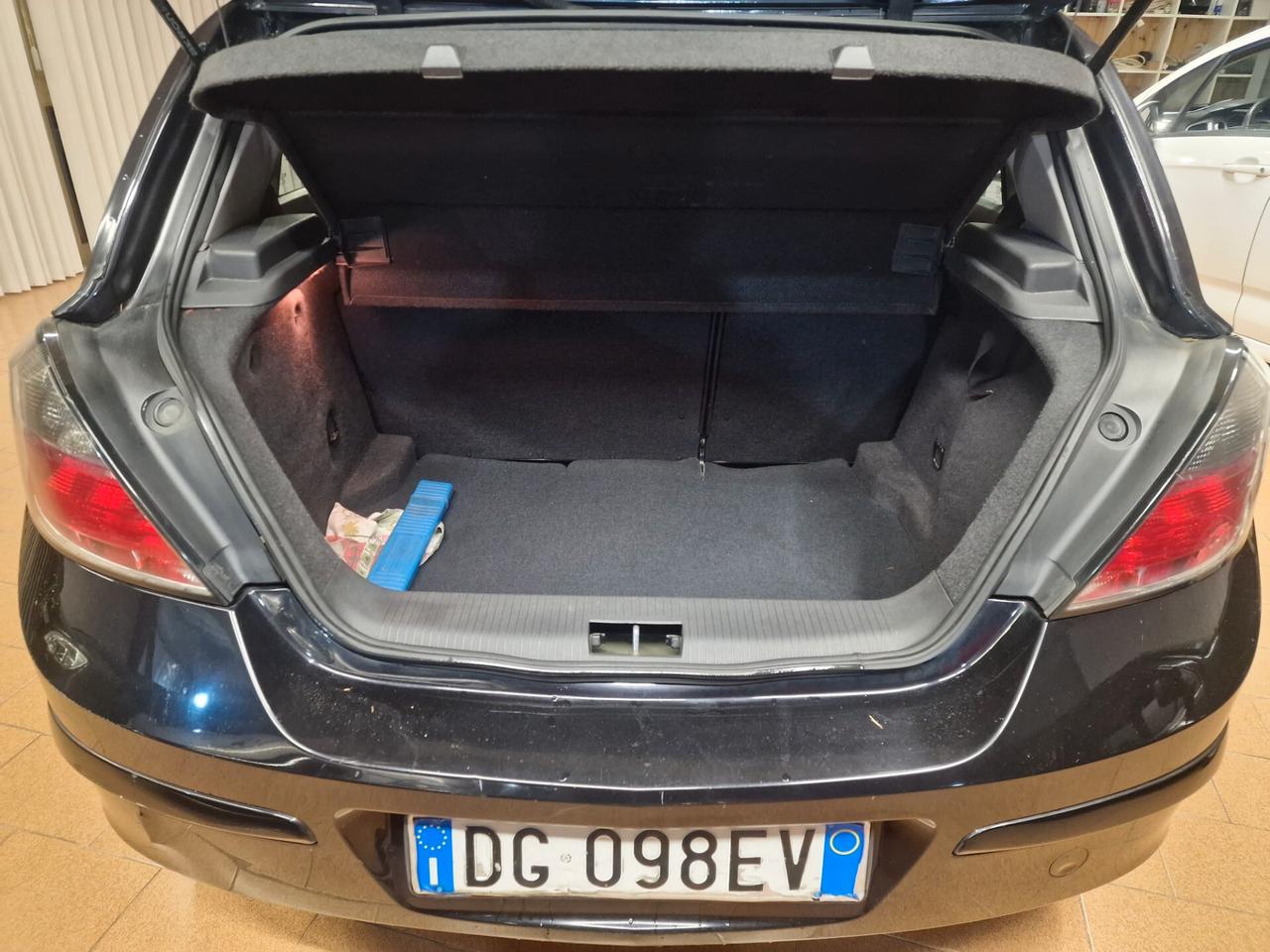 Opel Astra 1.3 CDTI 5 porte Enjoy, 97 mila chilometri