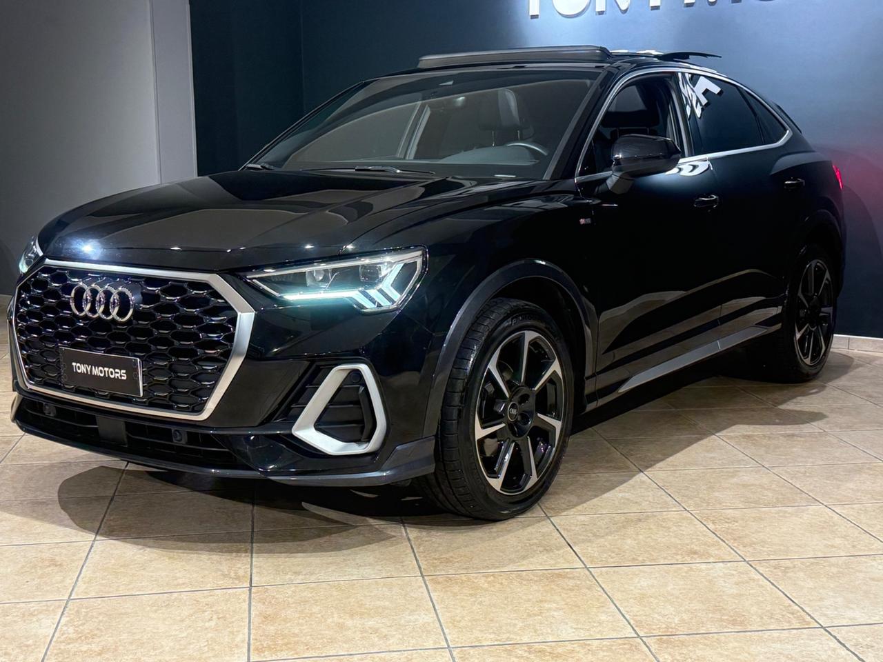 Audi Q3 35 TDI S tronic S-LINE edition