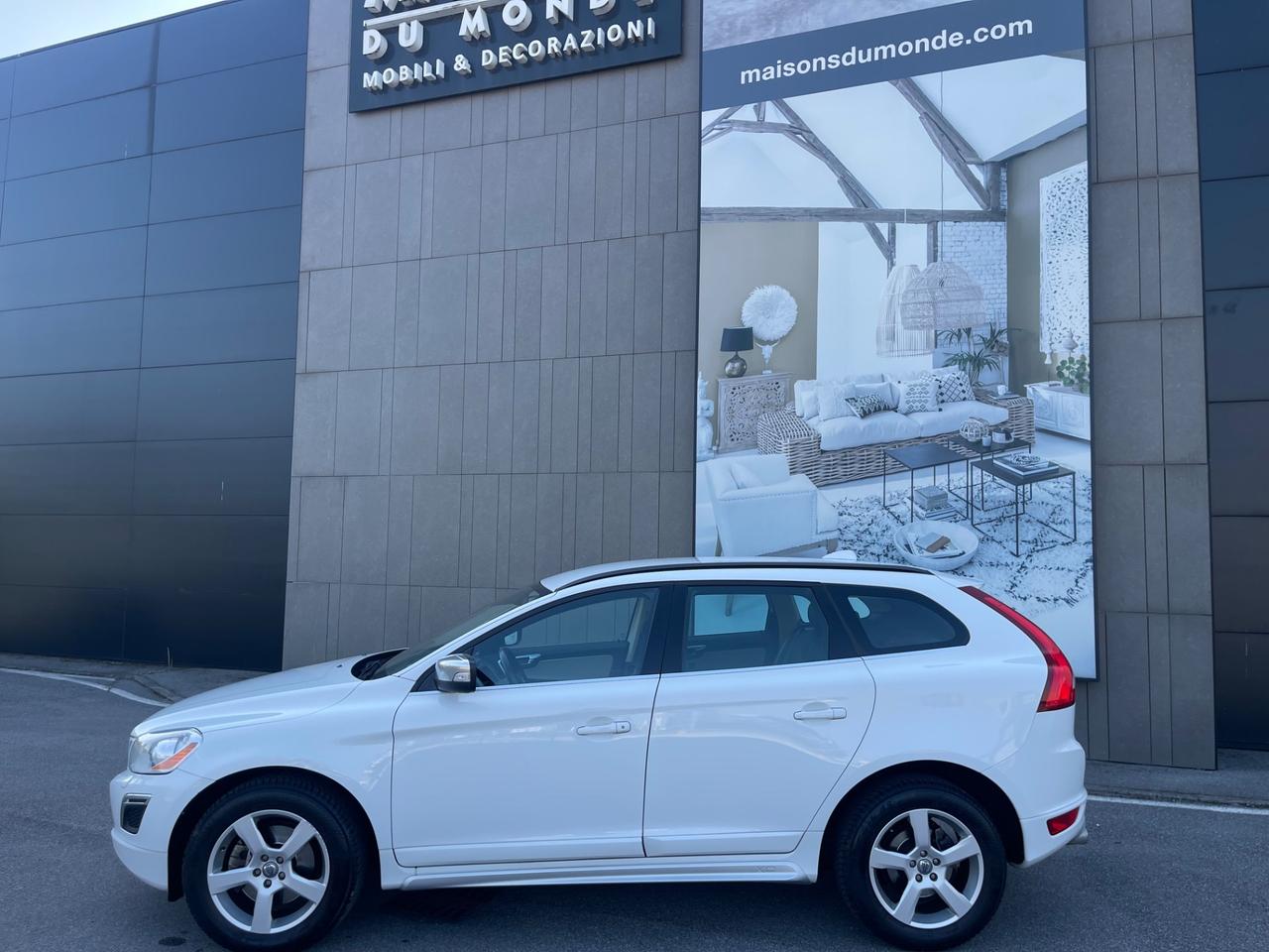 Volvo XC 60 XC60 2.4 D 175 CV FWD DRIVe Summum