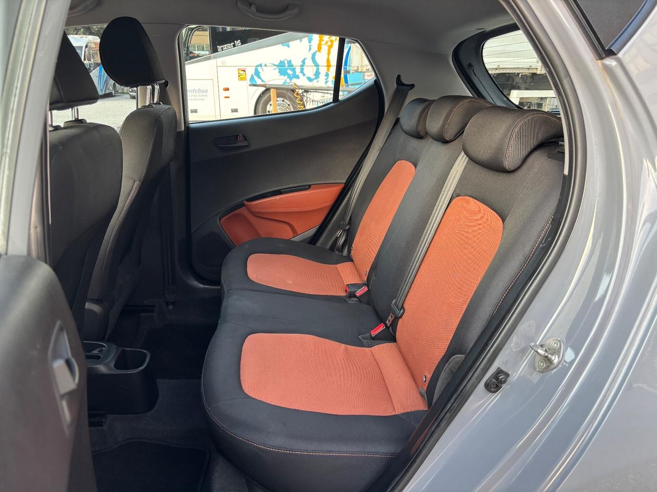 HYUNDAI i10 1.0 BENZINA 5 PORTE PERFETTA 5 POSTI NEOPATENTATI