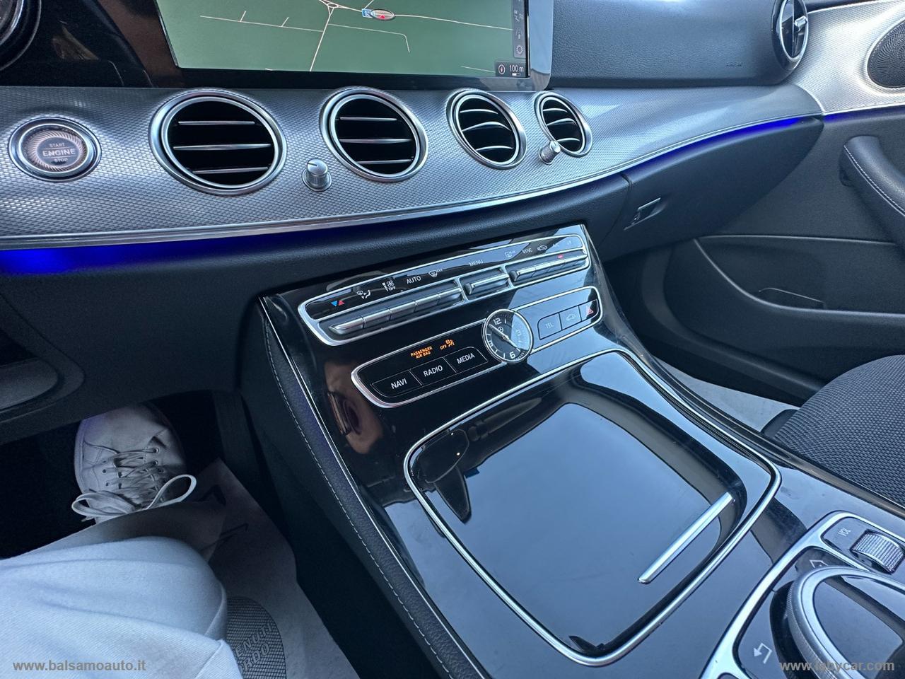 MERCEDES-BENZ E 220 d Premium