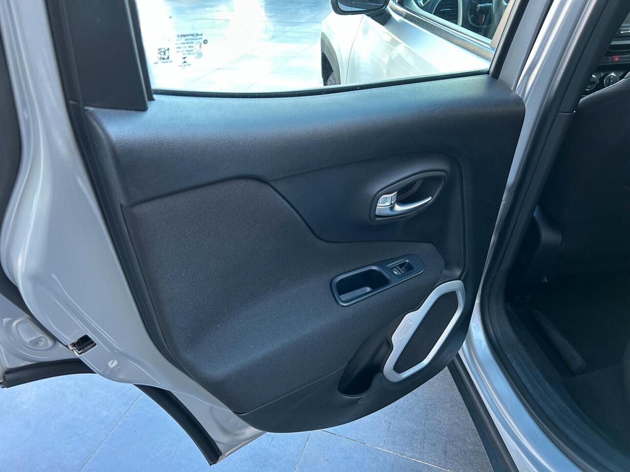Jeep Renegade 1.6 Mjt 120 CV Longitude