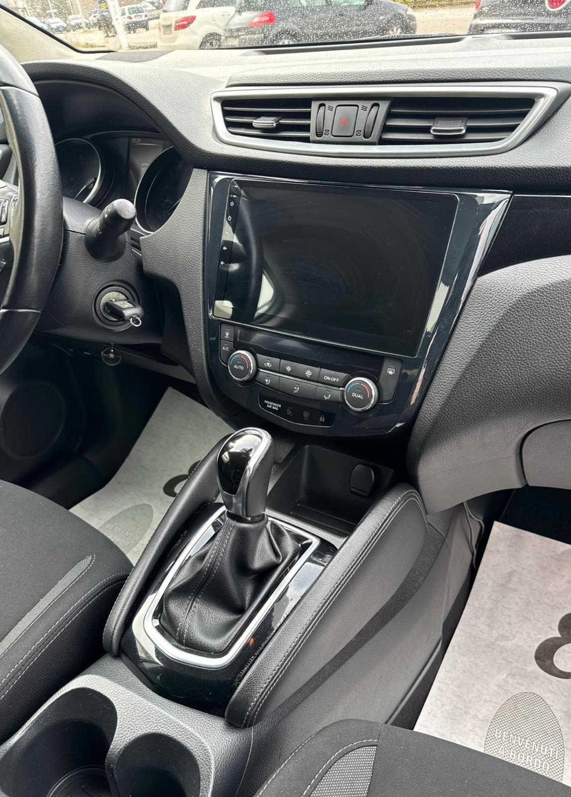 Nissan Qashqai 1.6 dCi XTronic Tekna+ GARANZIA