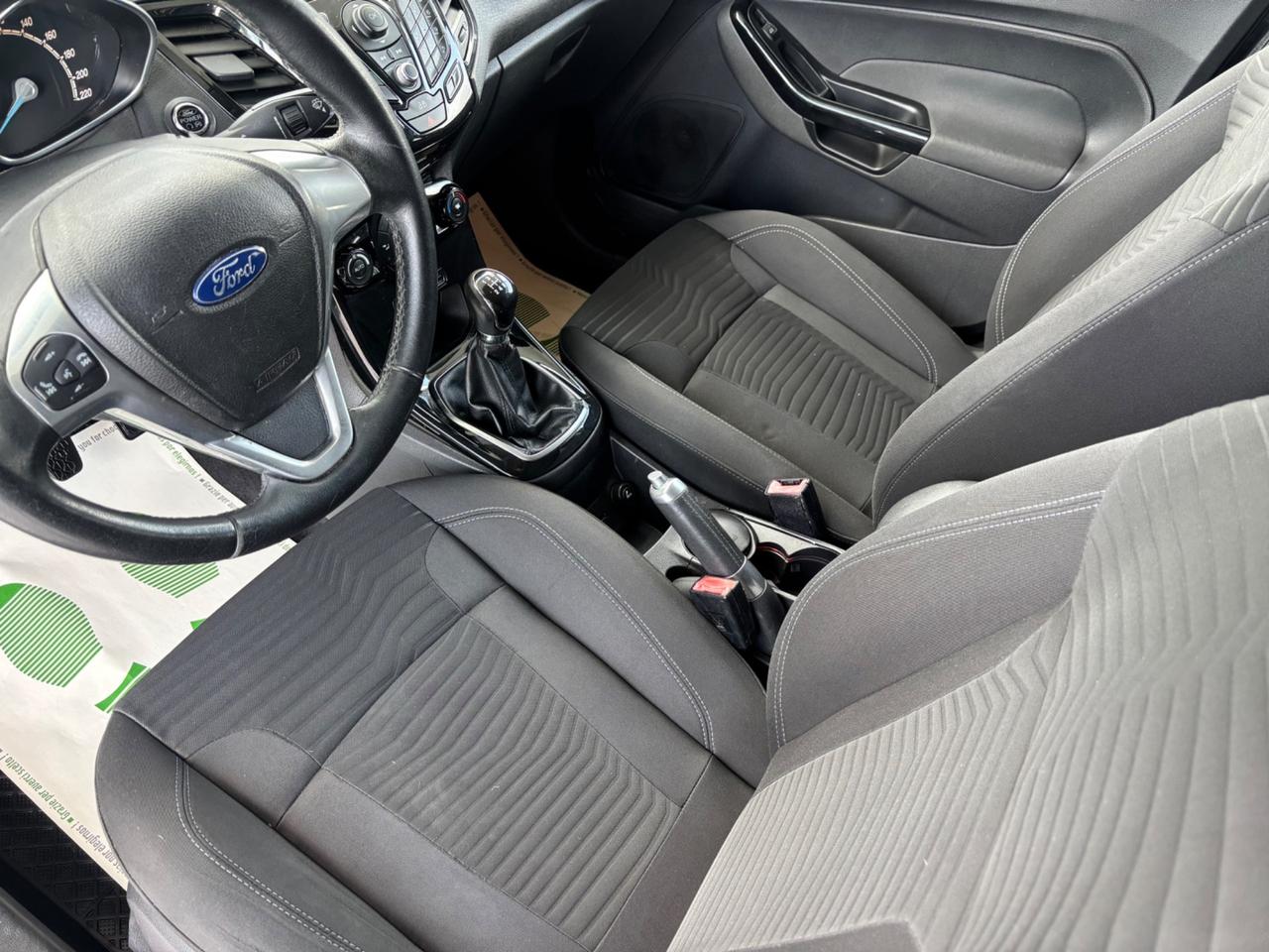 Ford Fiesta 1.5 TDCi 75CV 5 porte Titanium