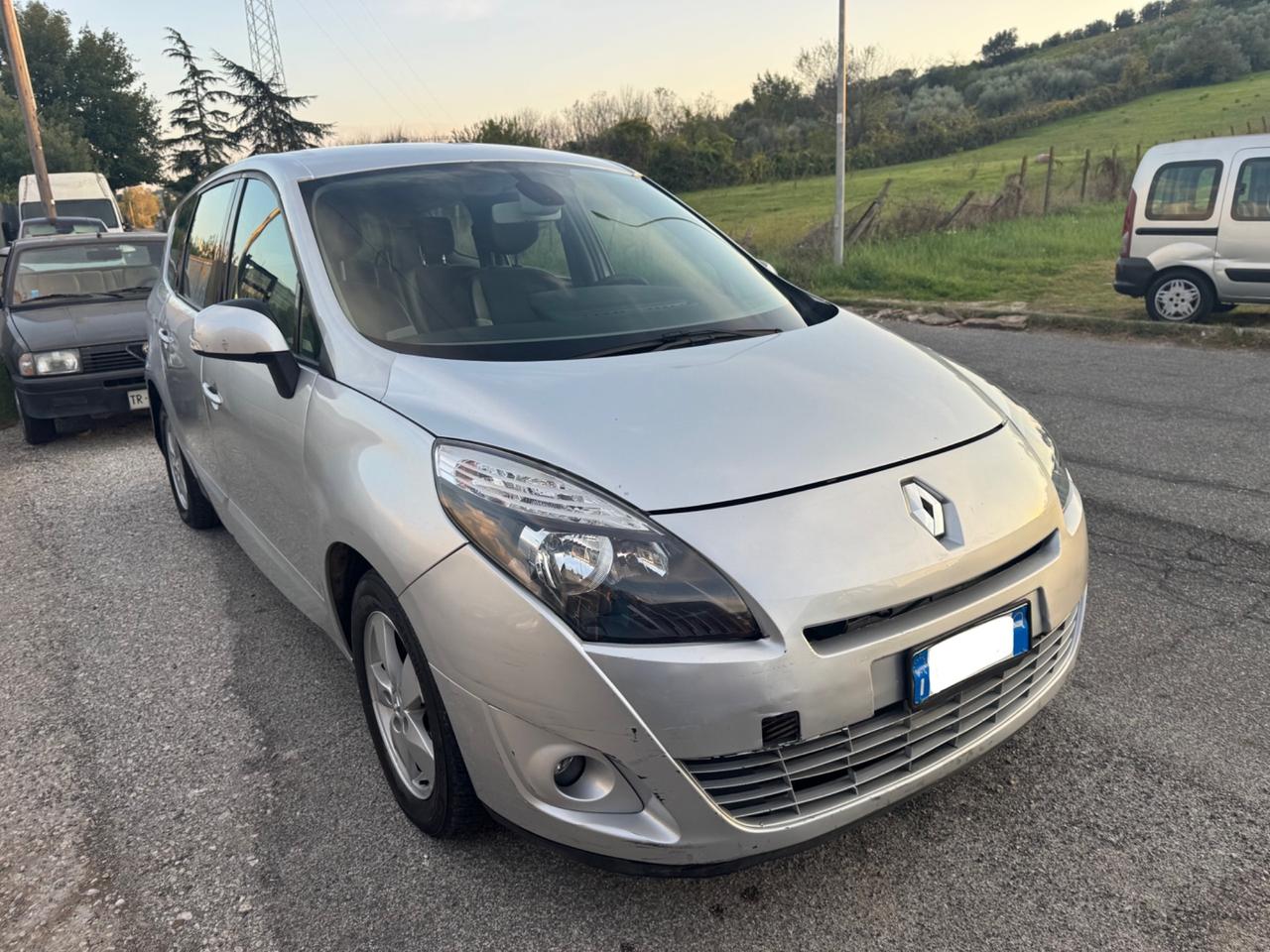 Renault Scenic Gran Scénic 1.9 dCi 130CV Dynamique 7 Posti