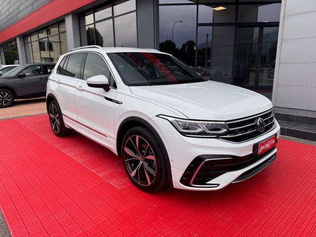 VOLKSWAGEN Tiguan 2.0 TDI 150 CV SCR DSG R-Line