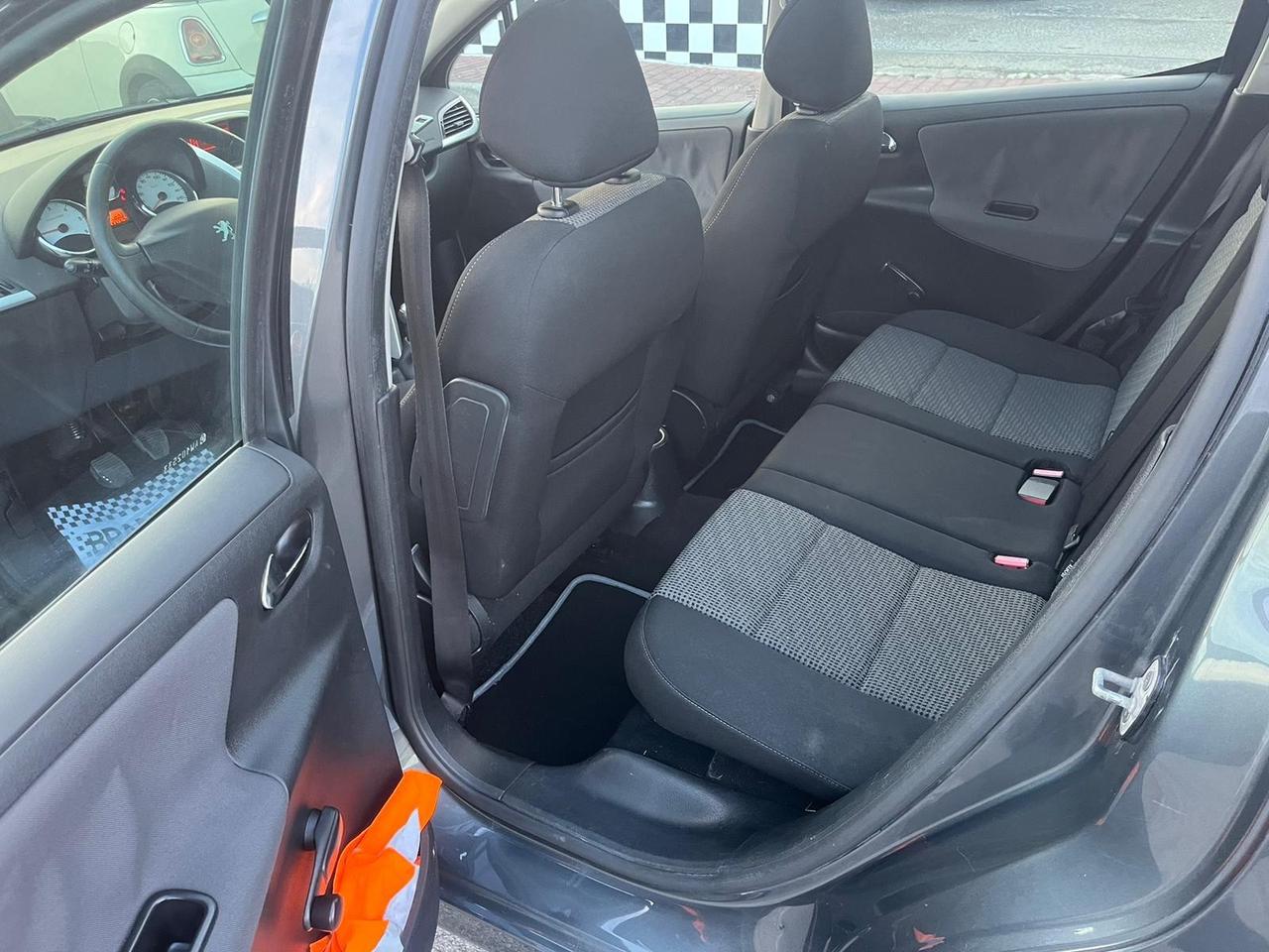Peugeot 207 1.6 HDi SW XS Ciel Unipro 2010
