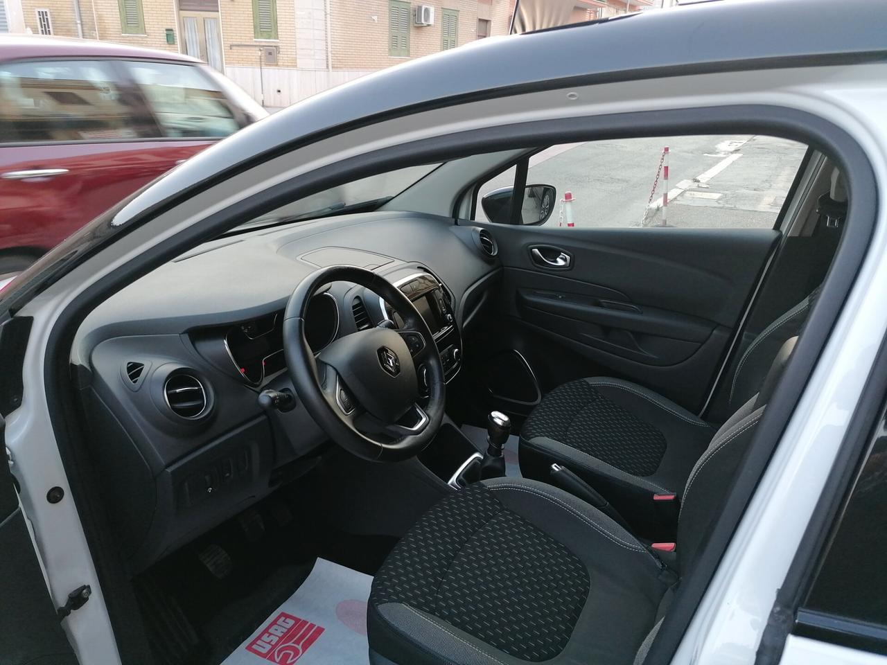 Renault Captur dCi 8V 110 CV Start&Stop Energy Initiale Paris