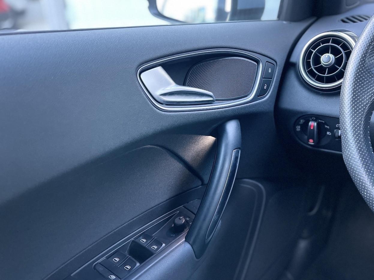 Audi A1 1.6 TDI 90CV E5 Automatica S line - 2014