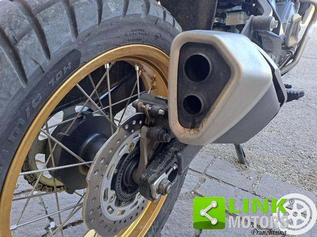 HONDA Transalp XL750 .