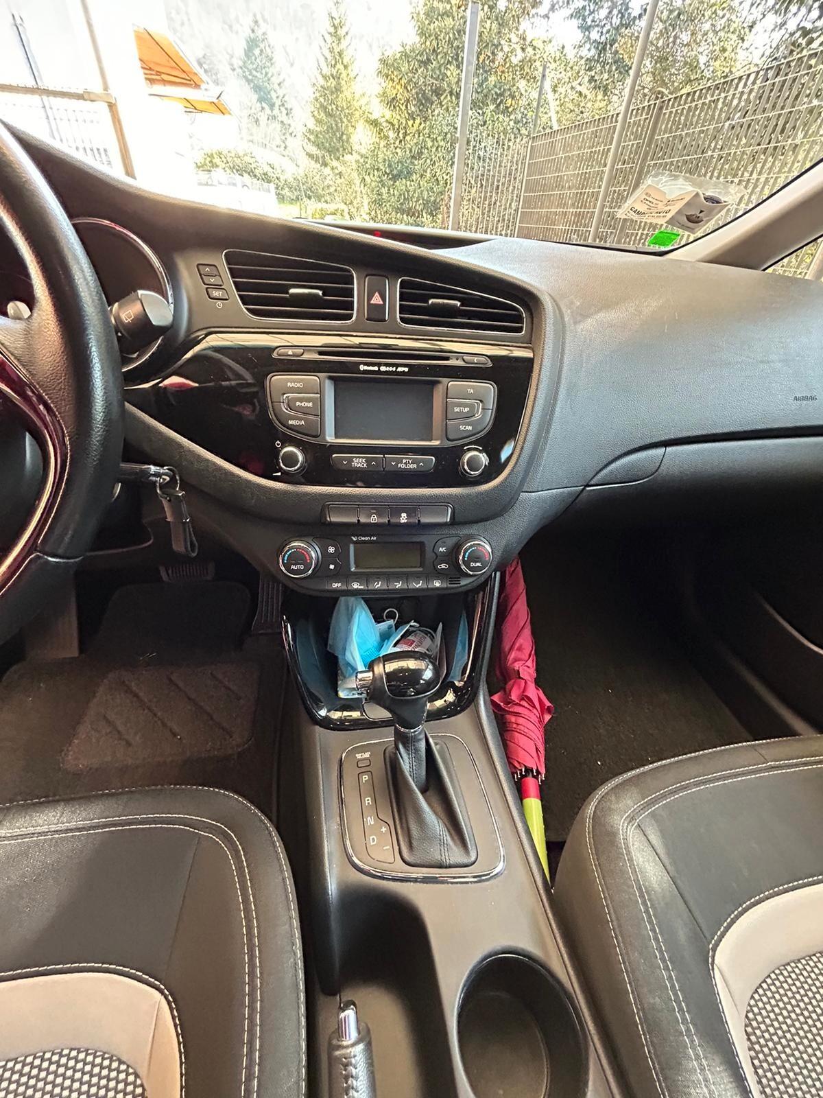 Kia Ceed cee'd 1.6 GDI DCT 5 porte Cool