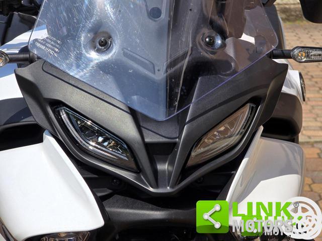 YAMAHA Tracer 9 GT Tris Quick-Shifter Tris di borse originali.