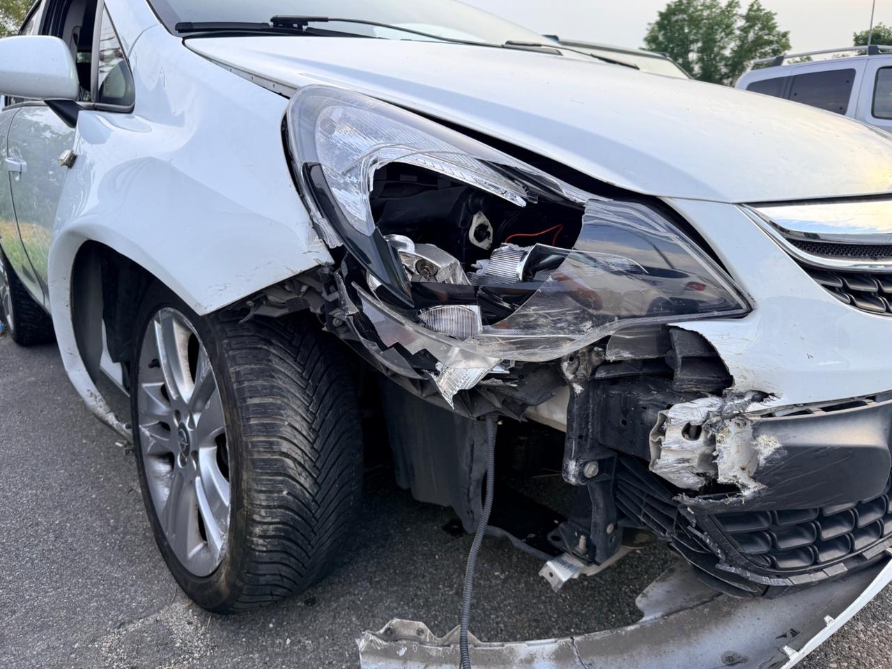 Opel Corsa 1.2 benzina sport