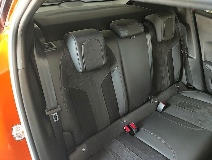 Peugeot 2008 BlueHDi 130 S&S EAT8 GT TETTO APRIBILE