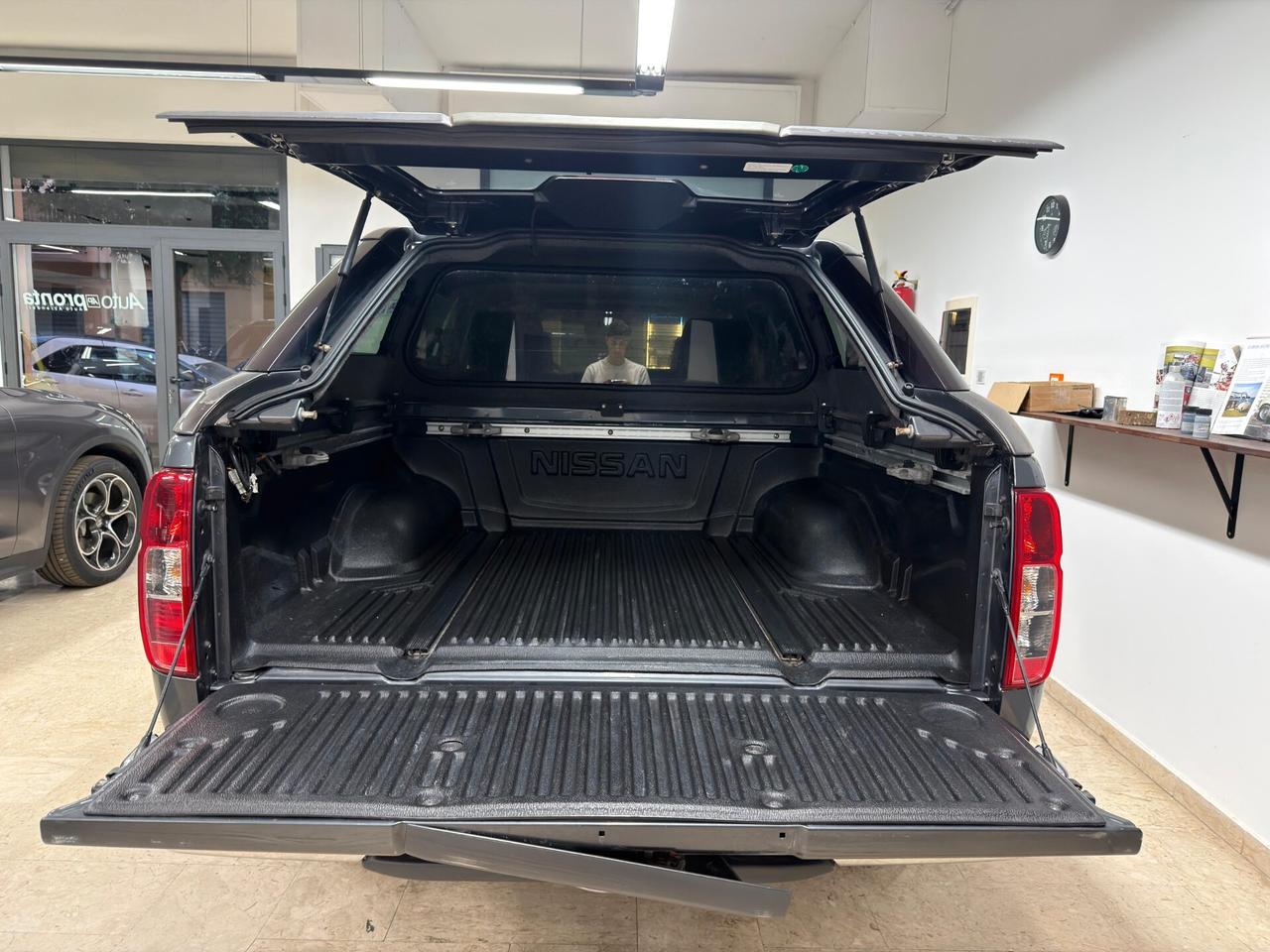 Nissan Navara 2.5 dCi 190CV 4 porte Double Cab Hard Top