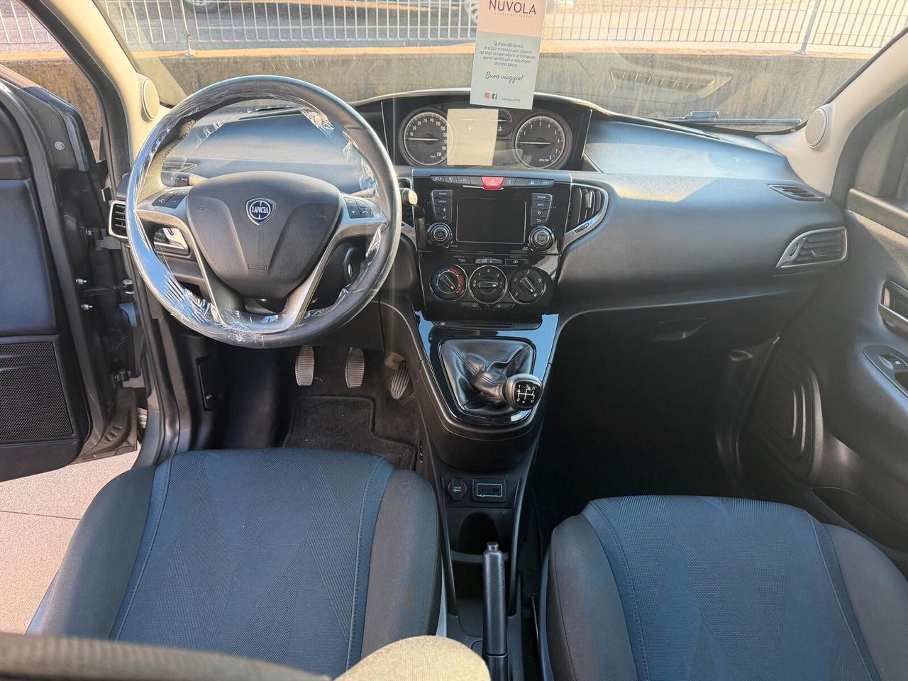 Lancia Ypsilon 1.2 69 CV 5 porte Silver