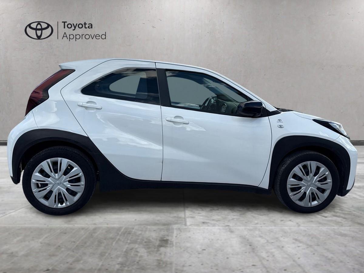 TOYOTA Aygo X - Aygo X 1.0 Active 72cv
