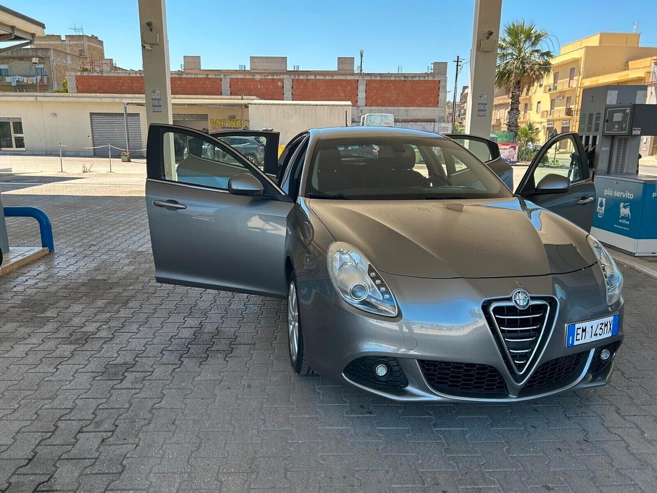 Alfa Romeo Giulietta 1.6 JTDm-2 105 CV Distinctive