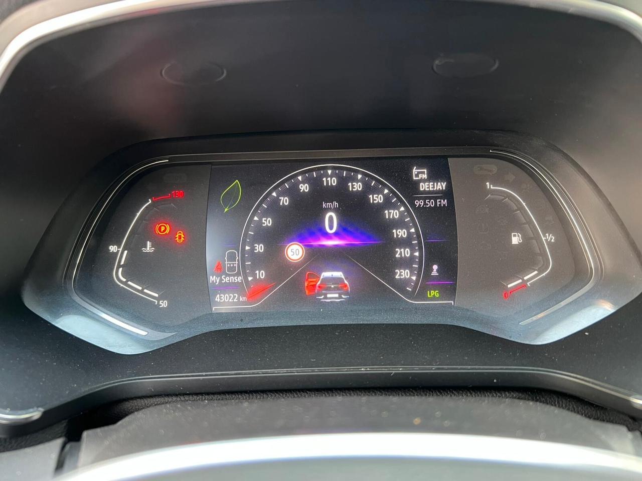 RENAULT CAPTUR 1.0 TCe 100cv GPL 2022!!! INTENS!!