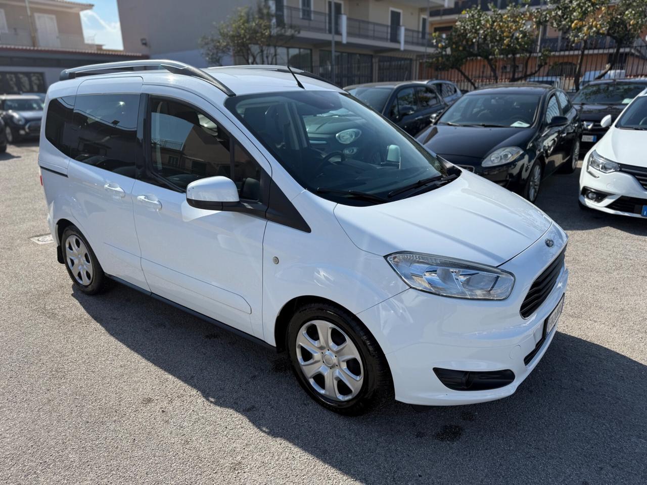 Ford Tourneo Courier Tourneo Courier 1.5 TDCI 75 CV Titanium