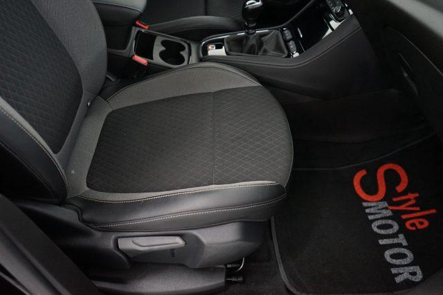 OPEL Grandland X 1.5 diesel Ecotec aut. Business Elegance