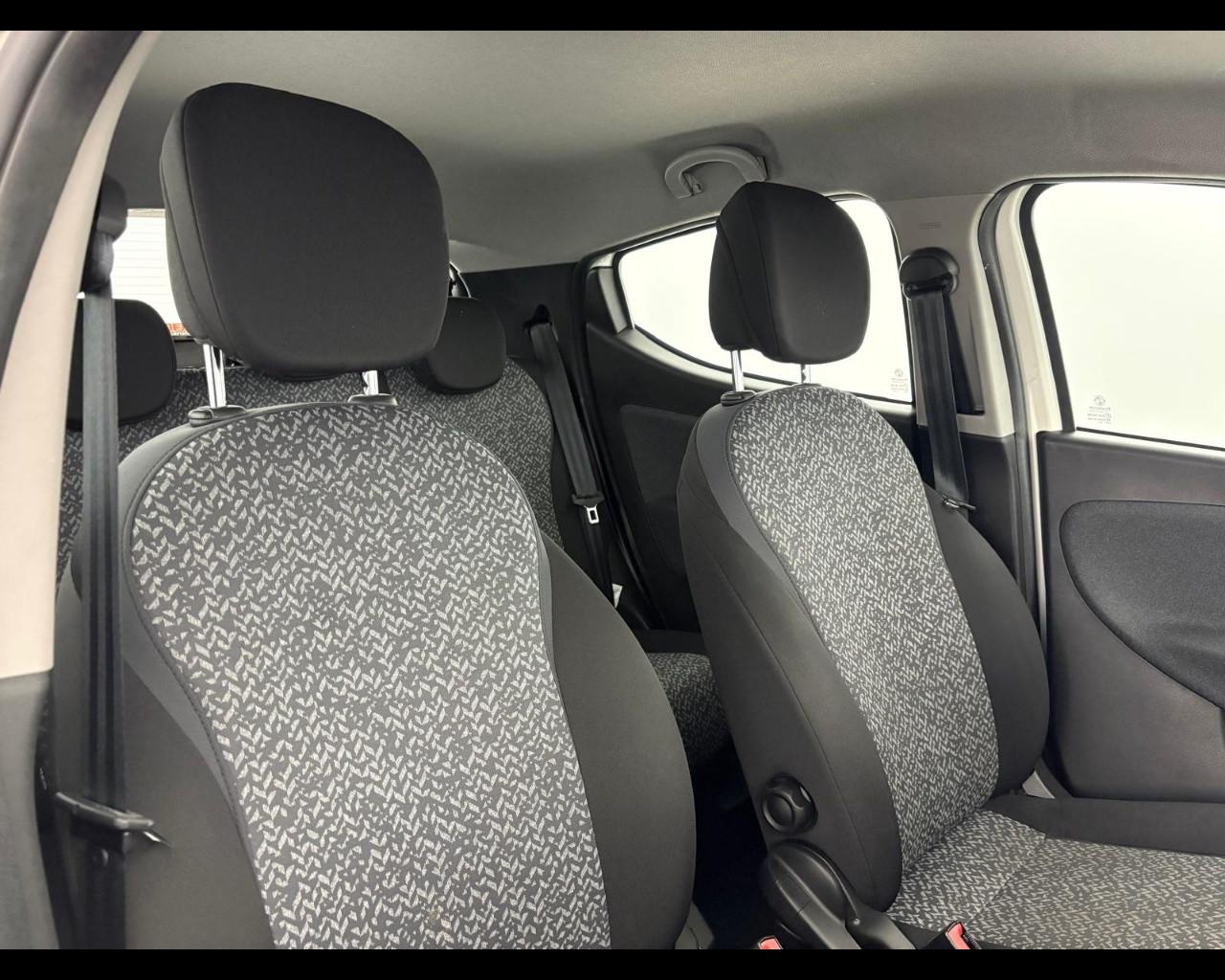 LANCIA Ypsilon 1.0 firefly hybrid Silver s&s 70cv