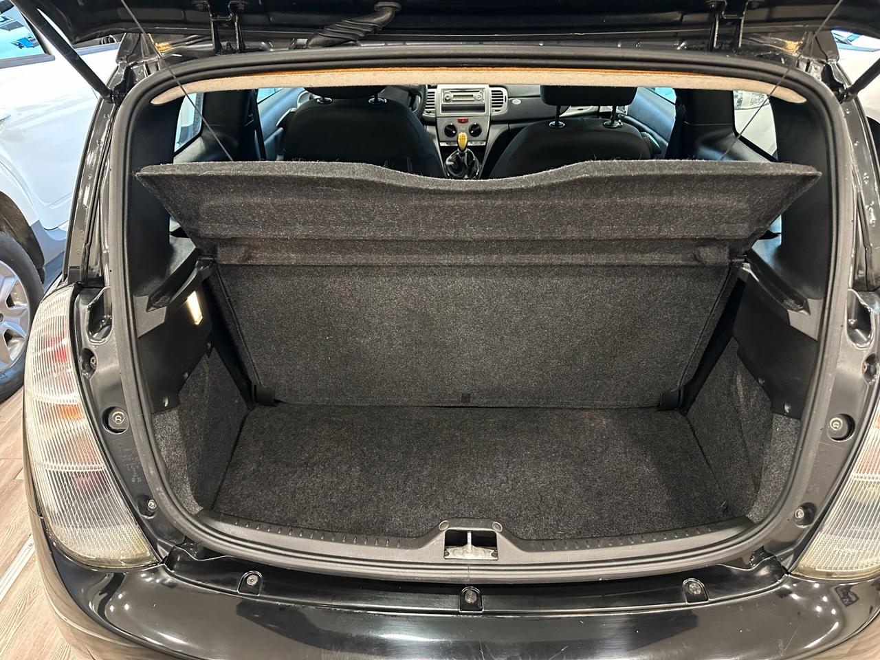 Lancia Ypsilon 1.2 69 CV Diva