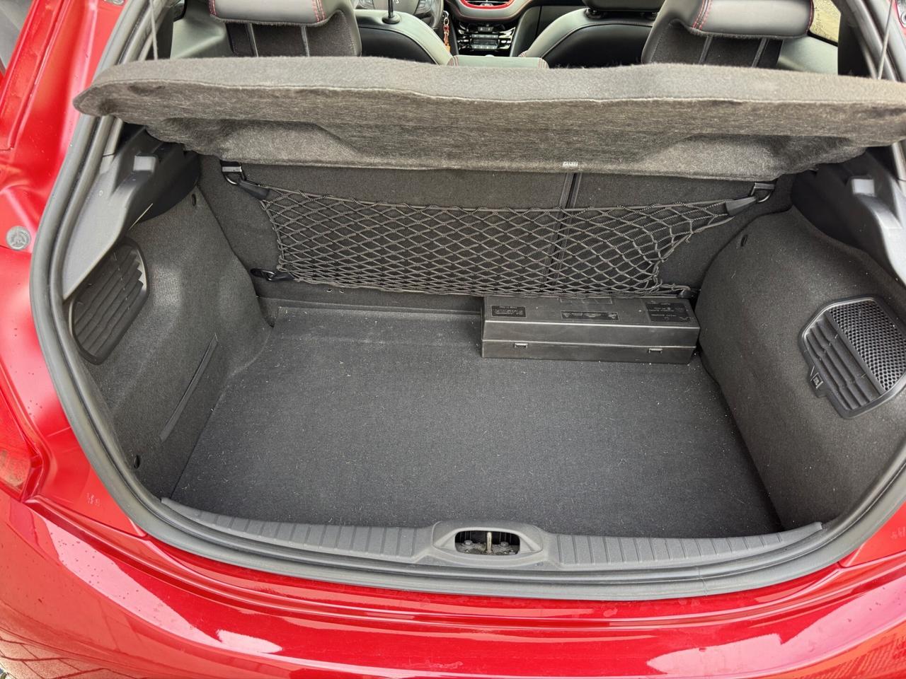 Peugeot 208 1.6 THP 200 CV 3 porte GTi