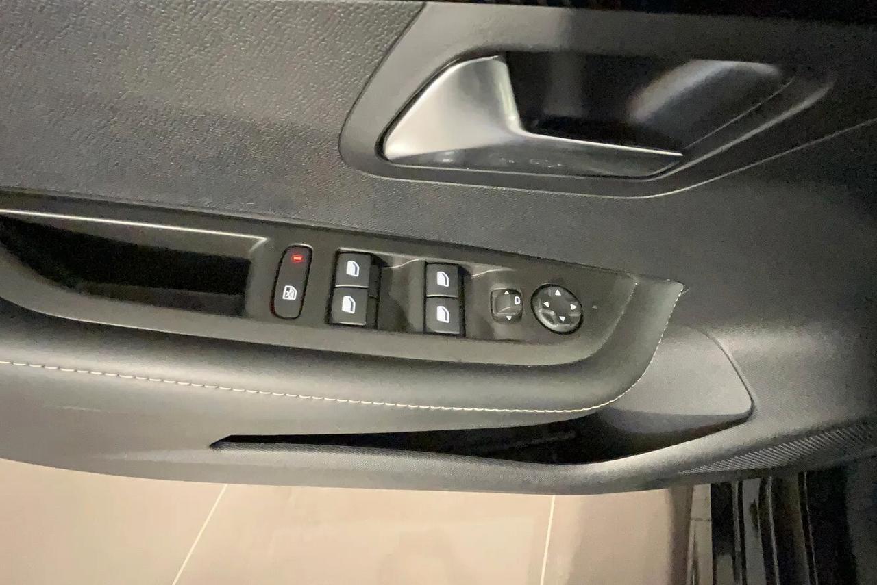 Peugeot 208 1.2 puretech Style s&s 75cv