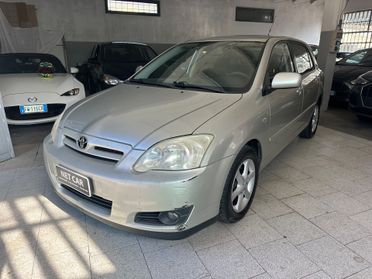 Toyota Corolla 2.0 16V D-4D 5 porte Sol