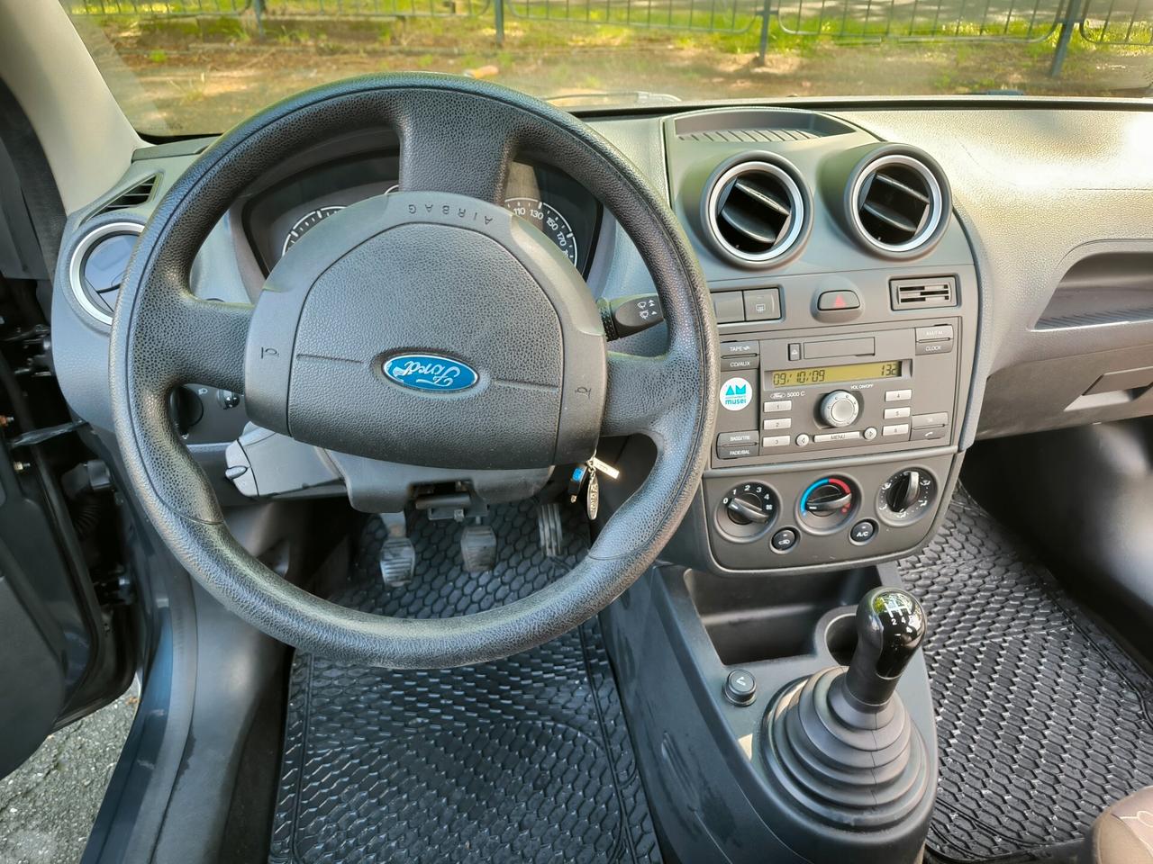 Ford Fiesta 1.2 16V 5p. Ghia DA LEGGERE BENE